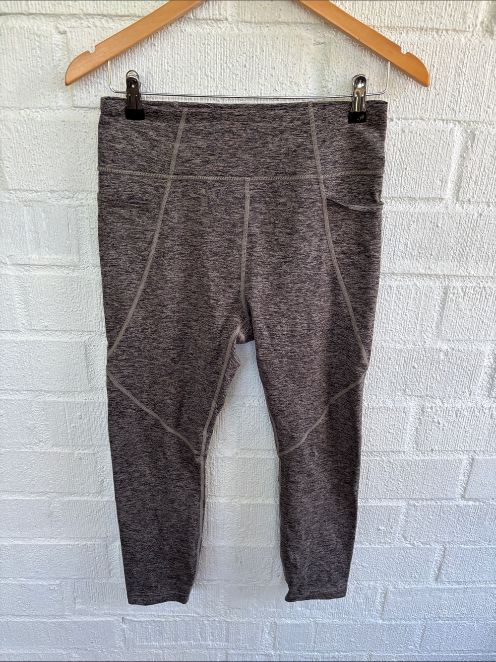 JoyLab Active Heather Gray Cropped Leggings sz M